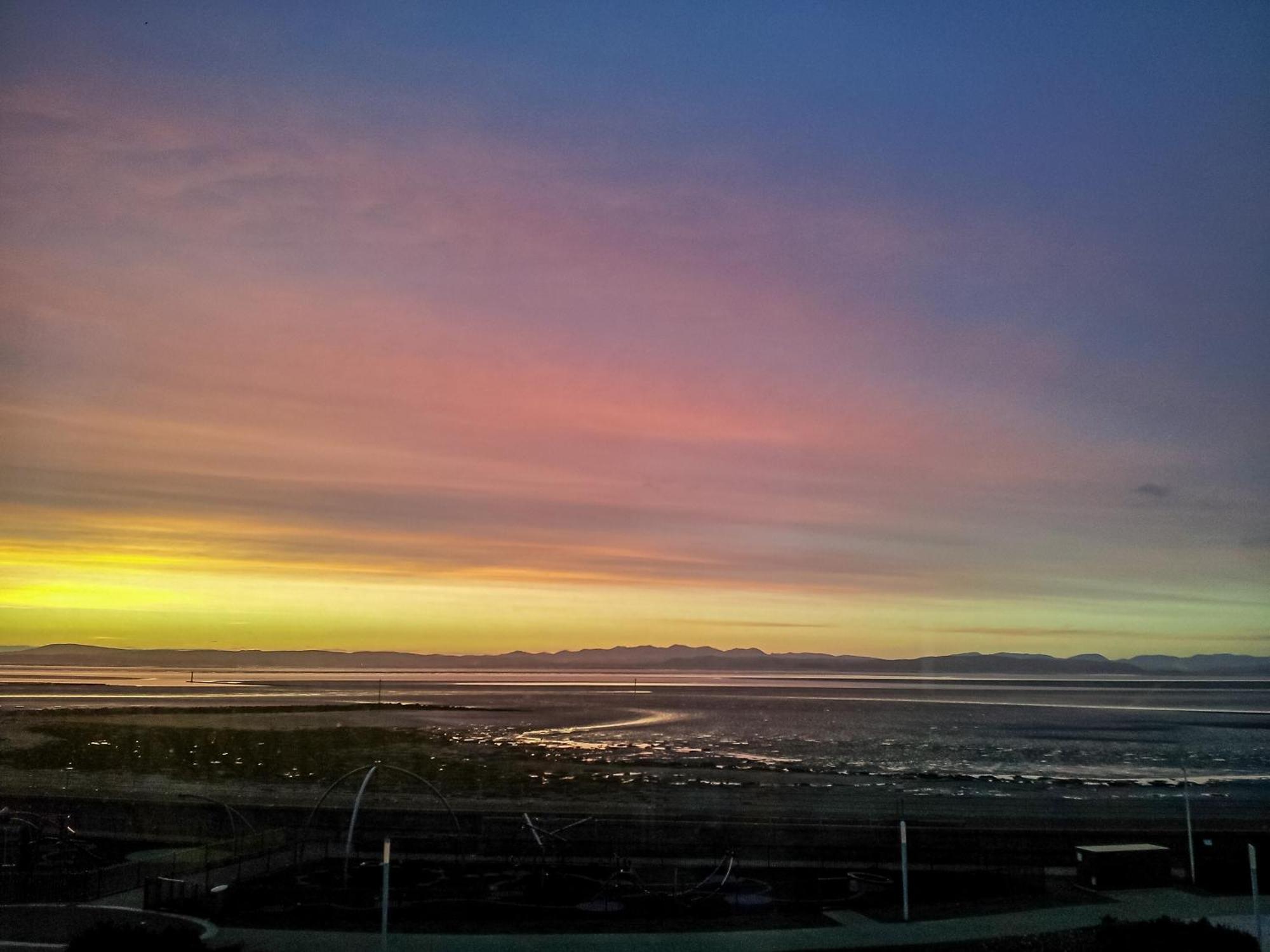 Blue Sands Morecambe Bagian luar foto